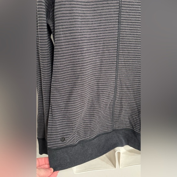 Lululemon In A Cinch Long Sleeve Tee 🖤 REVERISBLE - Picture 8 of 14
